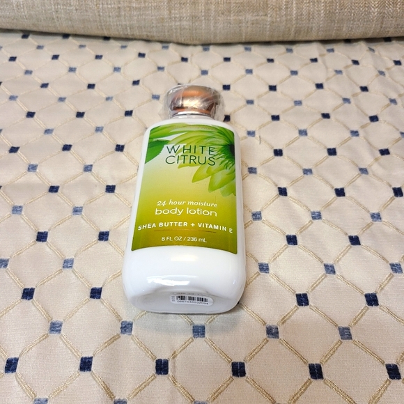 🆕️🍋🍈NWT White Citrus Body Lotion - Picture 6 of 6